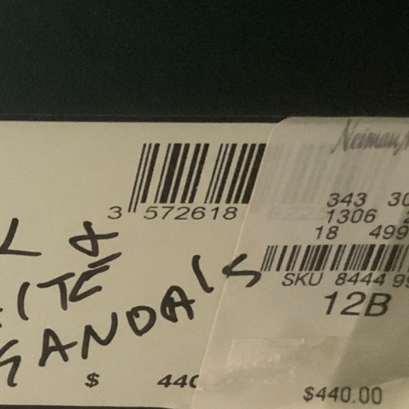 CHANEL LEATHER THONG - Picture 4 of 7